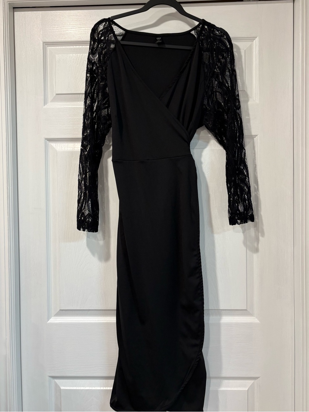 SHEIN Black Lace-Sleeve Wrap Midi Dress